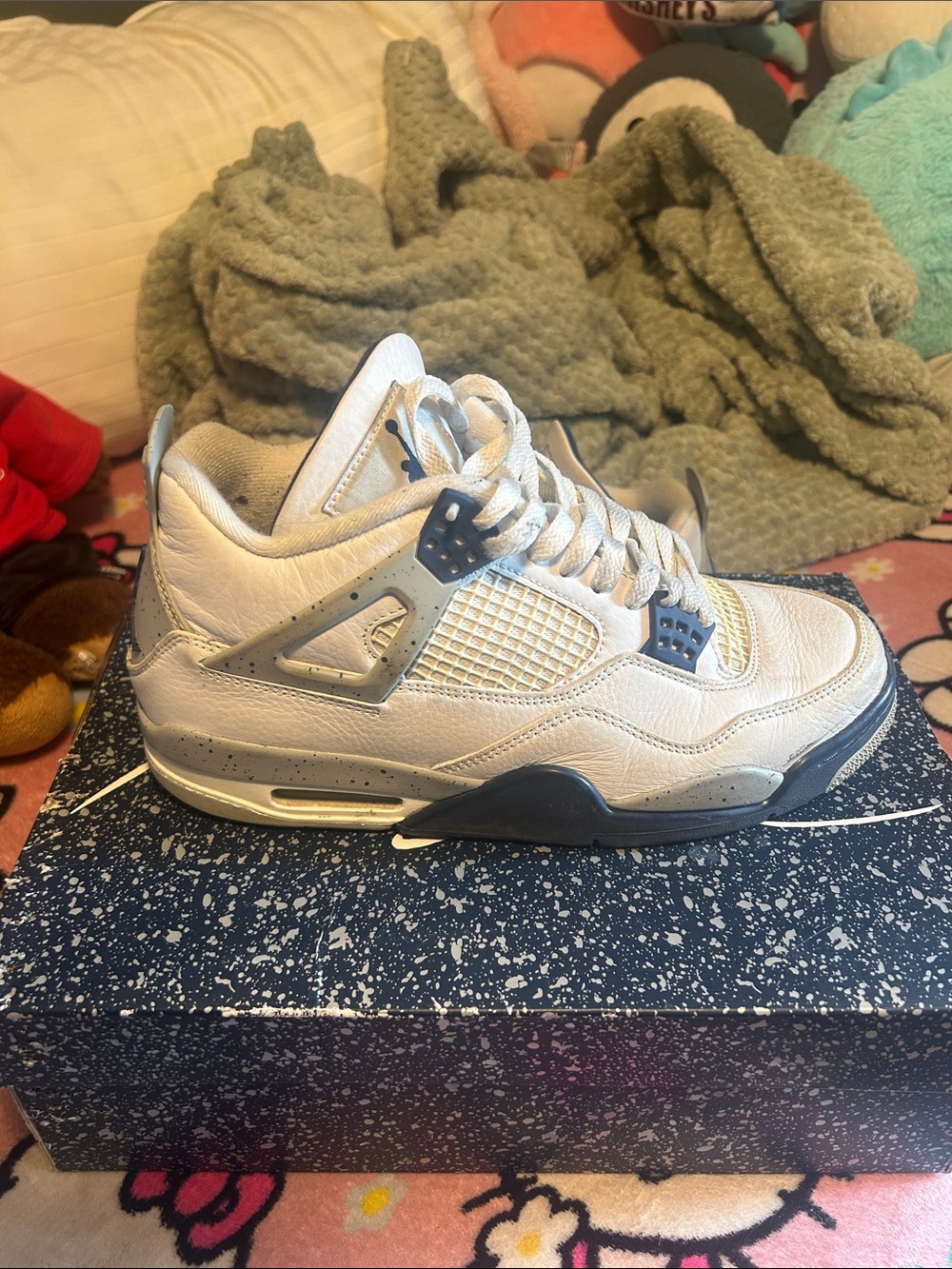 Mens Air Jordan 4 Retro white/midnight navy